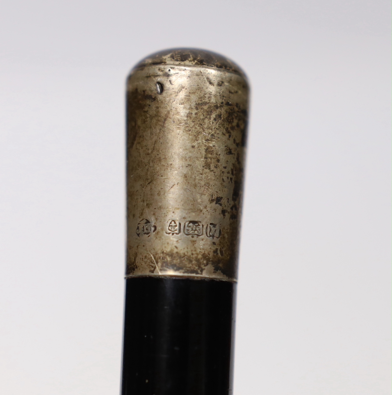 A silver-mounted conductor’s baton, hallmarked Birmingham 1923, 46cm